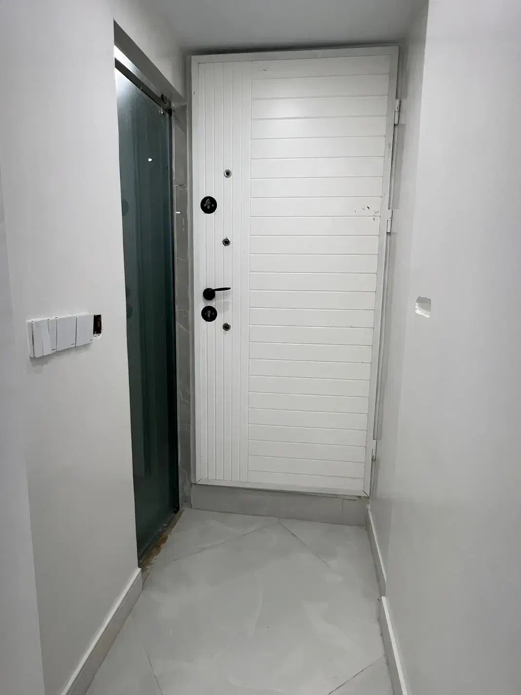 ۵۵متر زیرهمکف فول بازسازی یک خواب مستر در حد نوساز