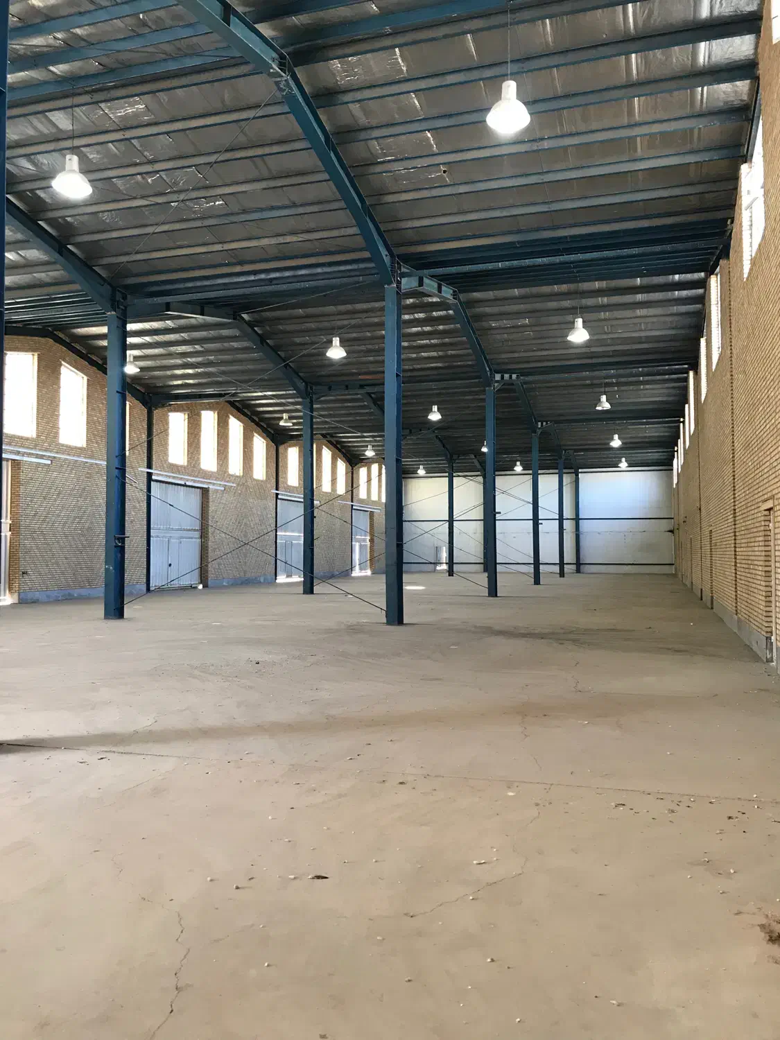 2900 متر سوله تخلیه و آماده تحویل برق 400 گاز 100|اجارهٔ دفتر صنعتی، کشاورزی، تجاری|کهریزک, |دیوار