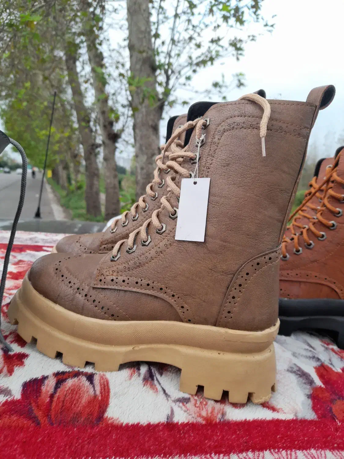 فروش نیم بوت و کتانی تک سایز نصف قیمت بازار|کیف، کفش، کمربند|لاهیجان, شیخ زاهد|دیوار