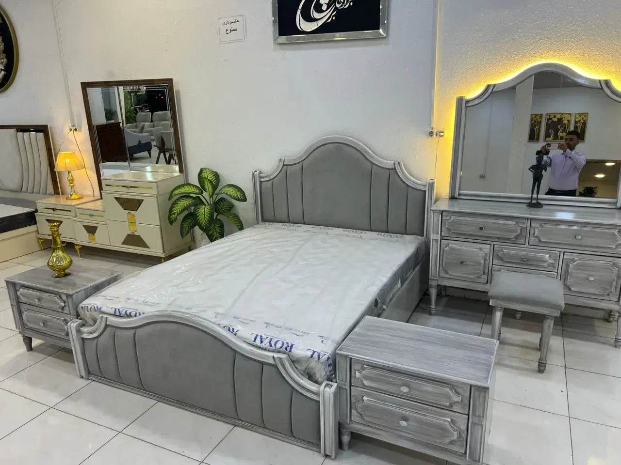 تولید کننده انواع مبلمان راحتی سرویس خواب|مبلمان خانگی و میز عسلی|ملایر, |دیوار