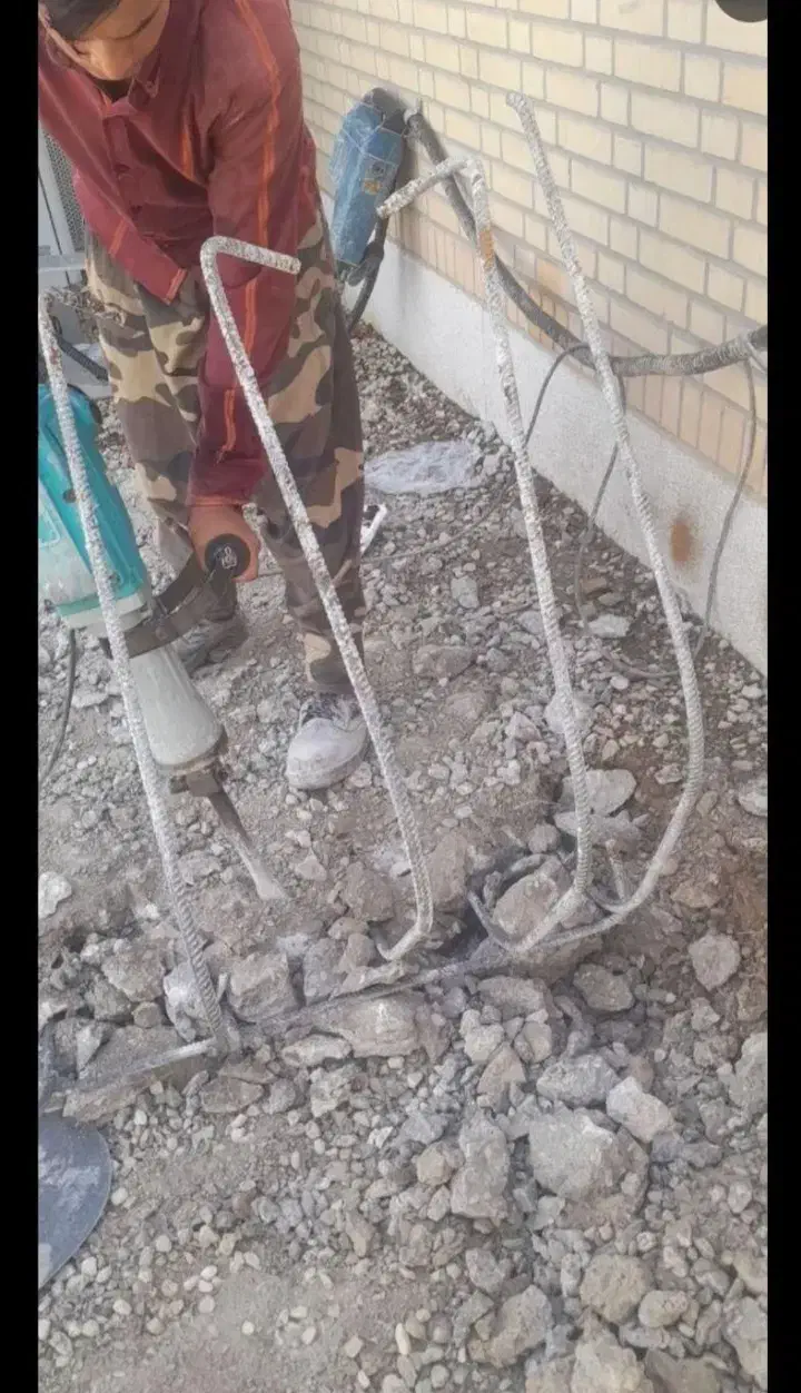 تخریب کار ساختمان بصورت کلی و مناسب ترین قیمت|خدمات پیشه و مهارت|برازجان, |دیوار