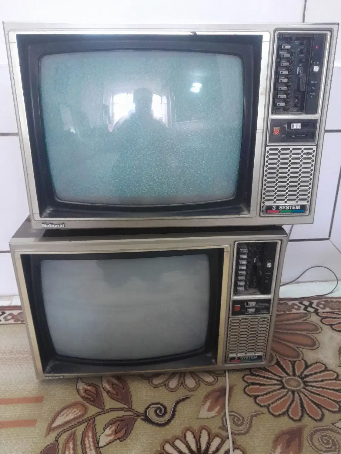 وسایل آنتیک و قدیمی|کلکسیون اشیاء عتیقه|فلاورجان, |دیوار