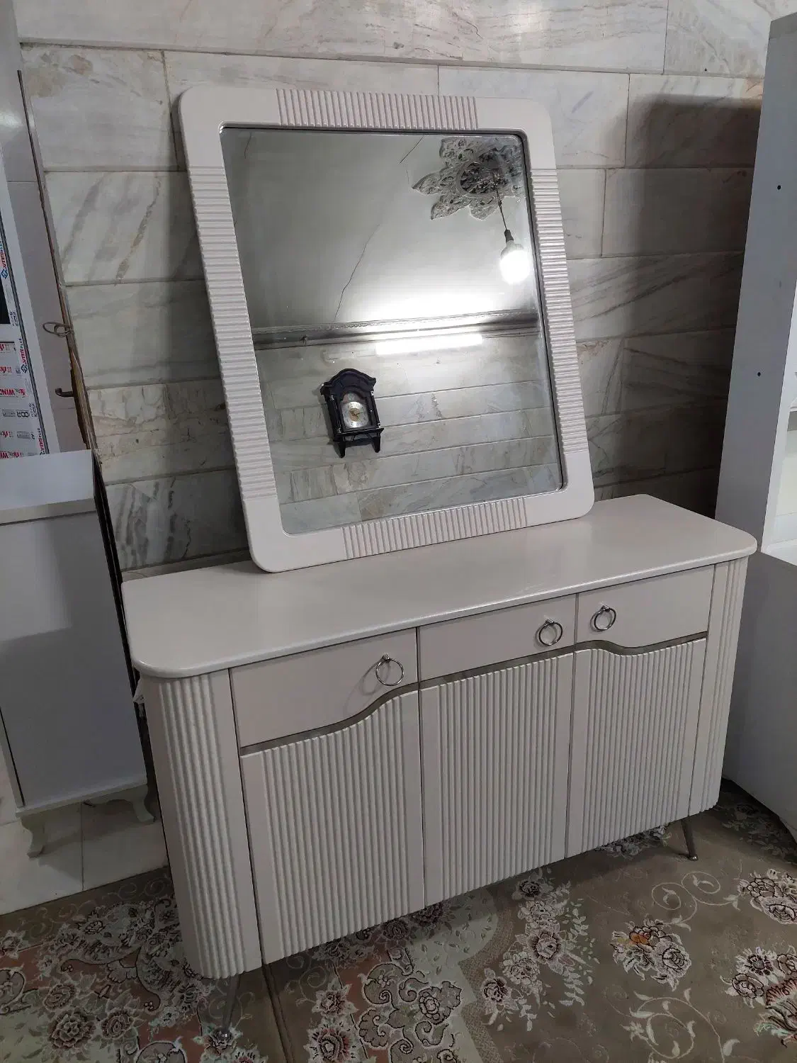 میز کنسول و آینه|بوفه، ویترین، کنسول|قم, شهرک توانیر|دیوار