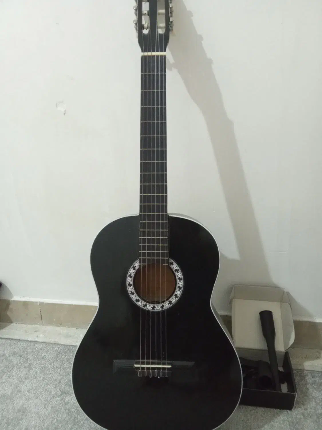 گیتار|گیتار، بیس، امپلیفایر|دورود, |دیوار