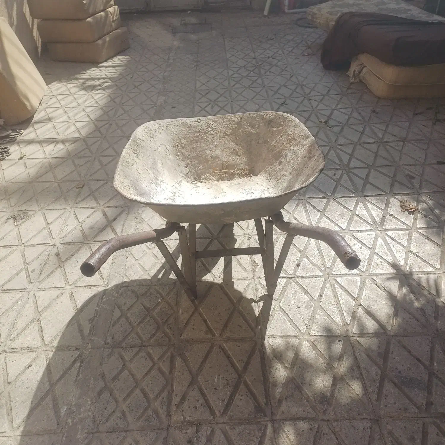 درب و فرقون و بشکه و تخته کابل برق بالابر|مصالح و تجهیزات ساختمان|تهران, سلسبیل جنوبی|دیوار