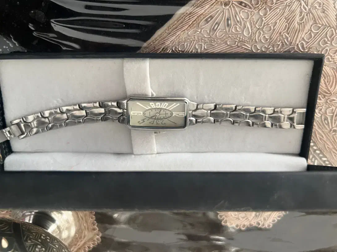 ساعت مچی اصل ژاپن آنتیک سالم|ساعت|تبریز, |دیوار