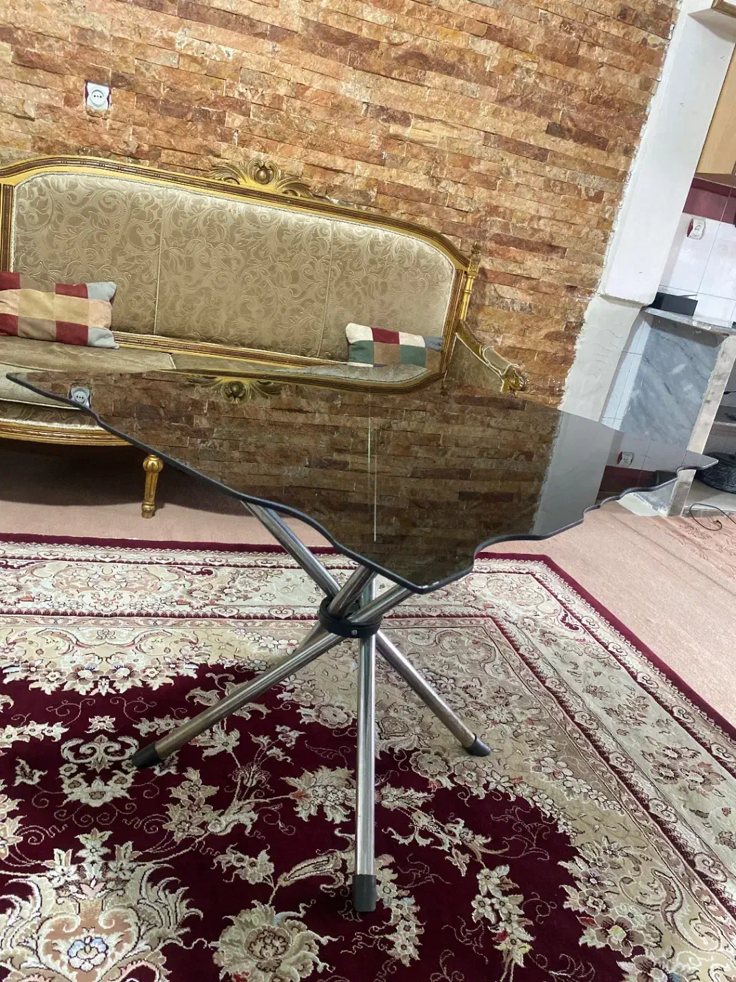 میز شیشه ای|میز و صندلی غذاخوری|شیرگاه, |دیوار