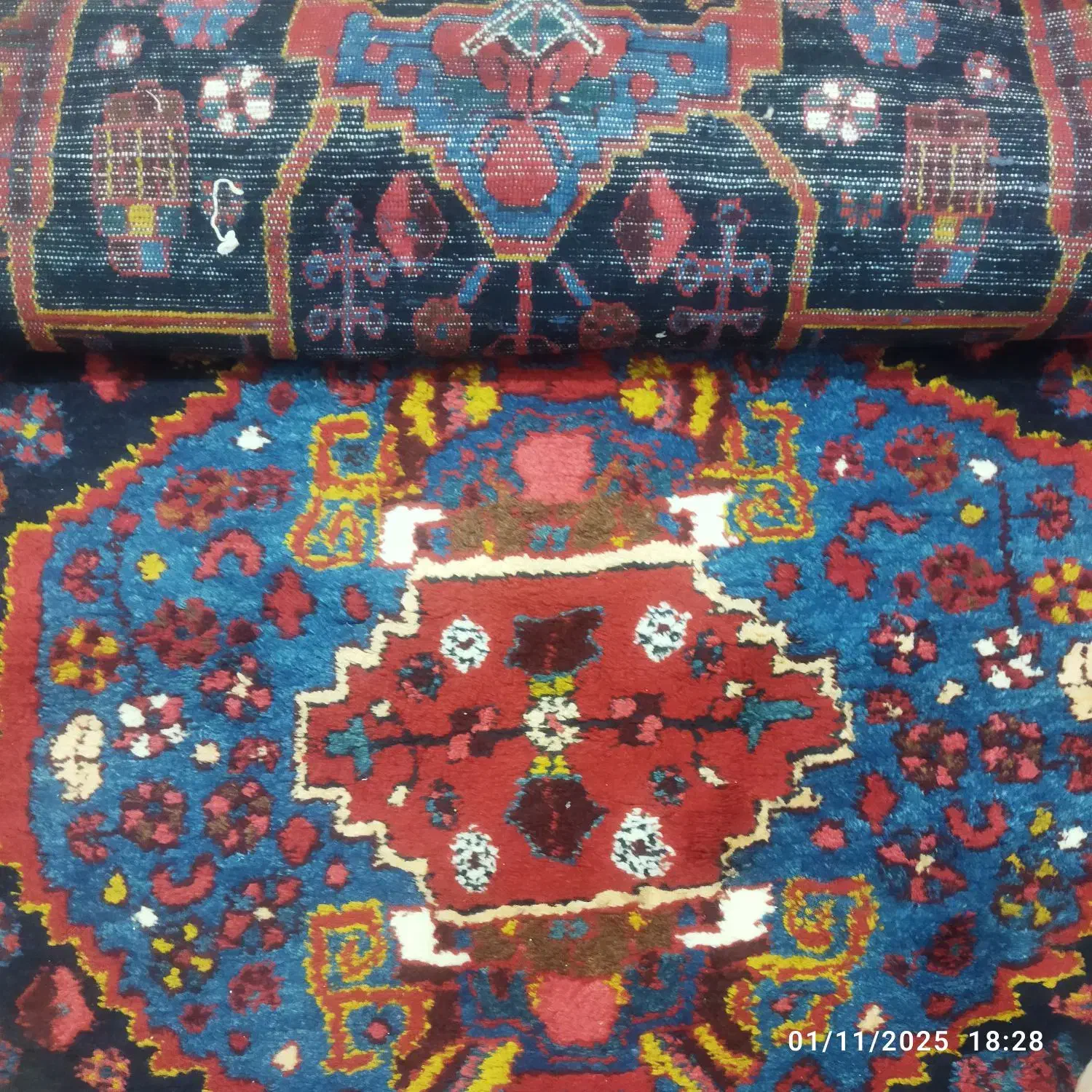 فروش 2 عدد قالی دستباف|فرش|ملایر, |دیوار