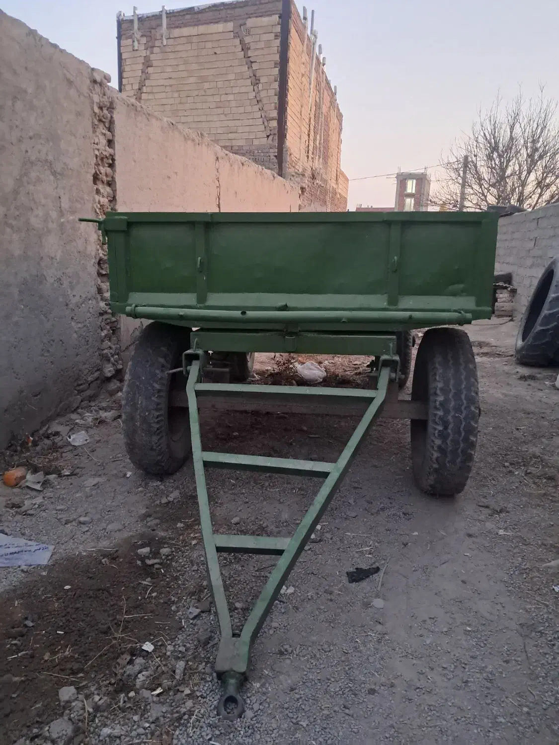 تریلی حاج شکور ۲.۴ پنجه گازی وگاوهن|خودرو سنگین|اردبیل, |دیوار