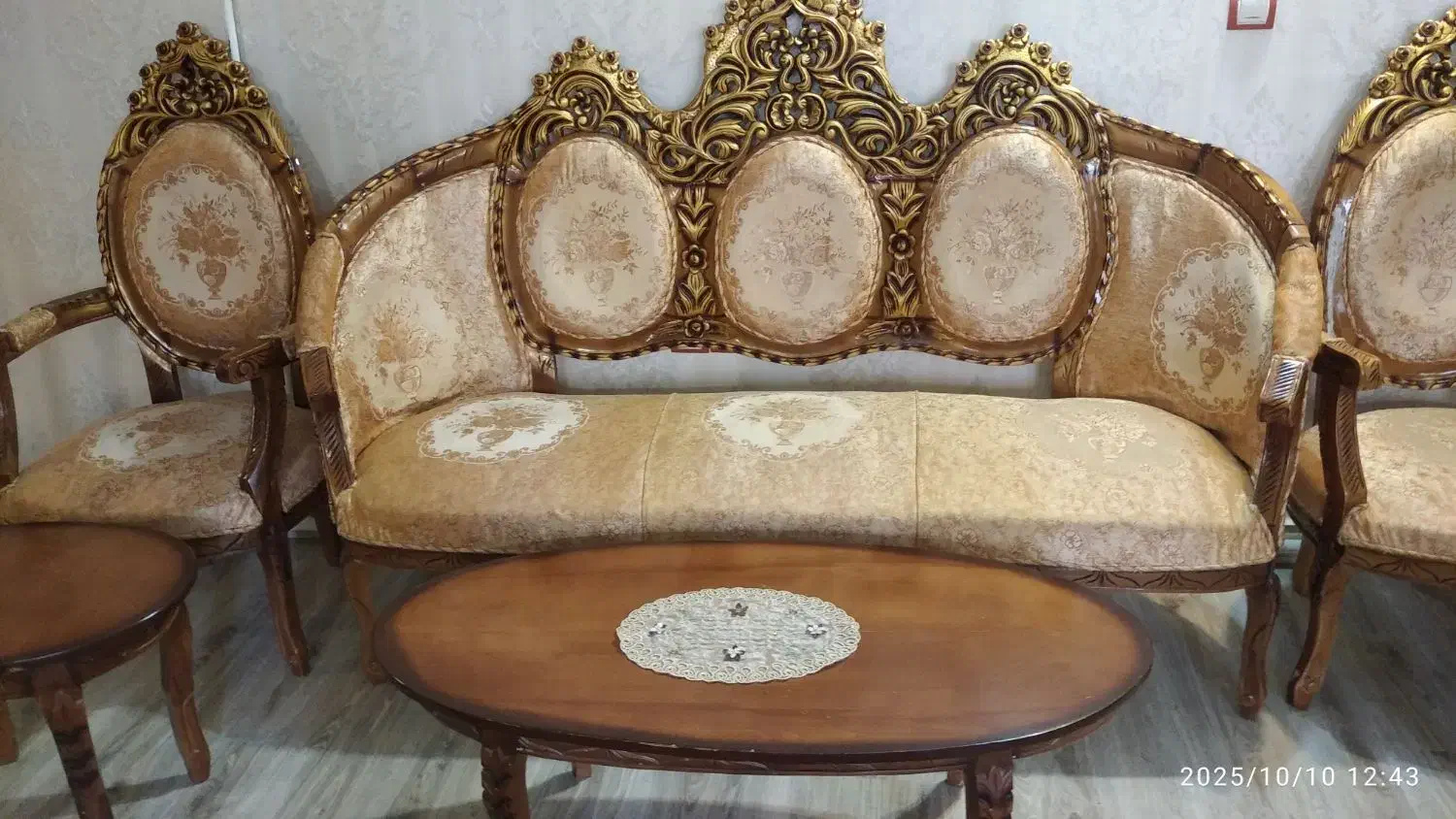 فروش مبل سلطنتی|مبلمان خانگی و میز عسلی|مرند, |دیوار