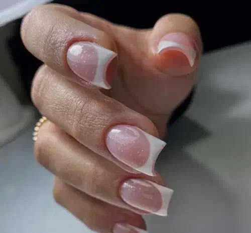 کاشت و ترمیم ناخن فقط 190 با طراحی رایگان|خدمات آرایشگری و زیبایی|اصفهان, سرچشمه|دیوار