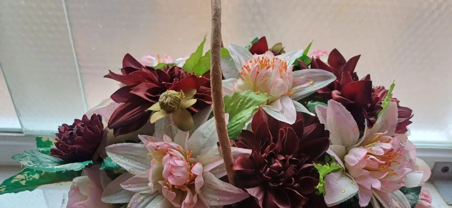 باکس گل مناسب و سبد حصیری مناسب یلدا و روز مادر|گل مصنوعی|قم, شاه سید علی|دیوار