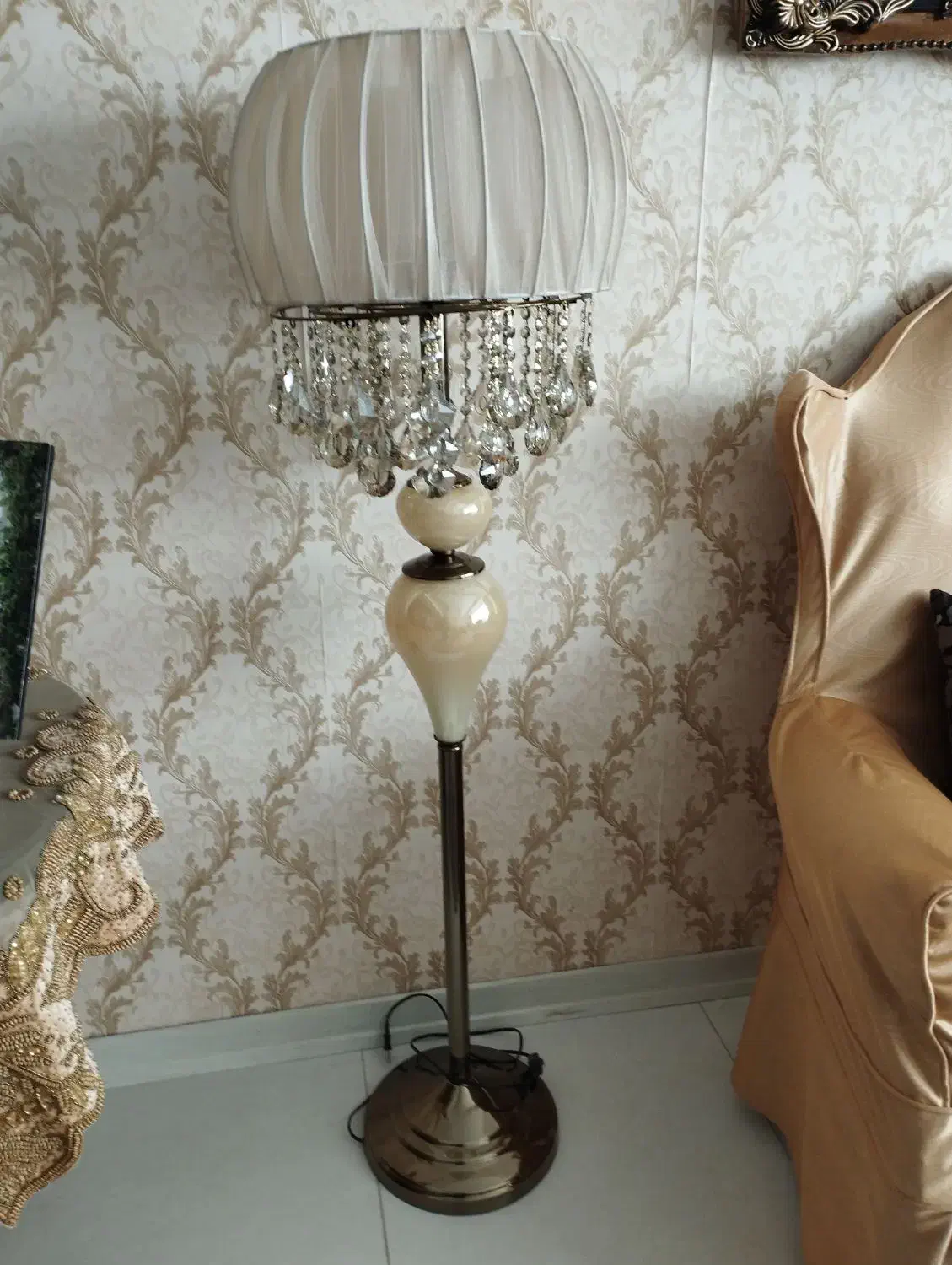 اباژور ایستاده|چراغ خواب و آباژور|کرمانشاه, |دیوار