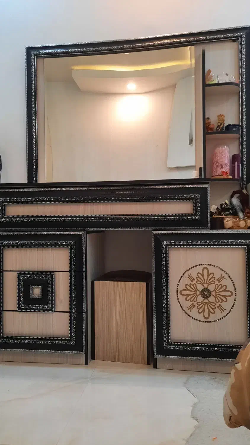 تختخواب دونفره|تخت و سرویس خواب|رشت, شالکو|دیوار