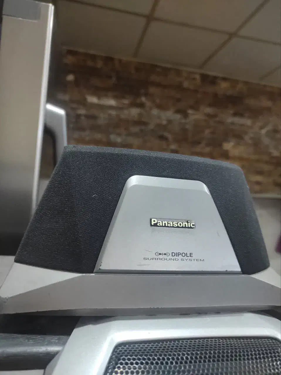 ضبط طبقاتی پاناسونیک|سیستم صوتی خانگی|رباط‌کریم, رباط‌کریم|دیوار