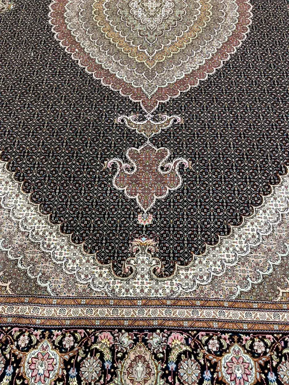 جفت۹متری ۴۰رج نقشه ماهی مرینوس|فرش|تبریز, |دیوار