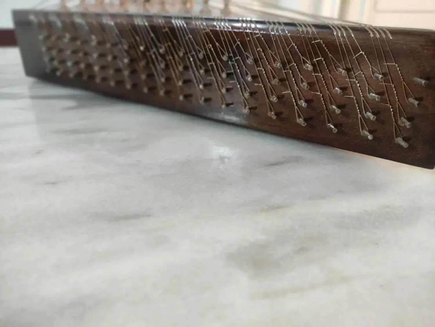 سنتور درحد نو|سازهای سنتی|رباط‌کریم, رباط‌کریم|دیوار