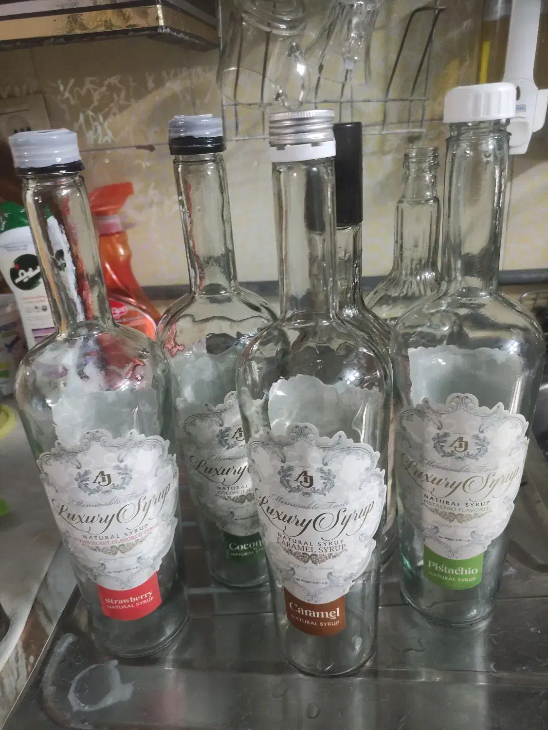 شیشه های شکیل وزیبا|ظروف نگهدارنده، پلاستیکی، یک‌بارمصرف|چناران, |دیوار