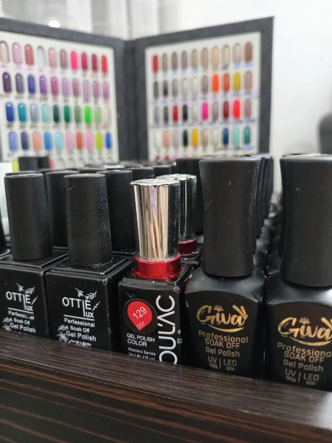 لاکژل در حد نو 90عدد2500|خدمات آرایشگری و زیبایی|شاهینشهر, شهرک گلدیس|دیوار