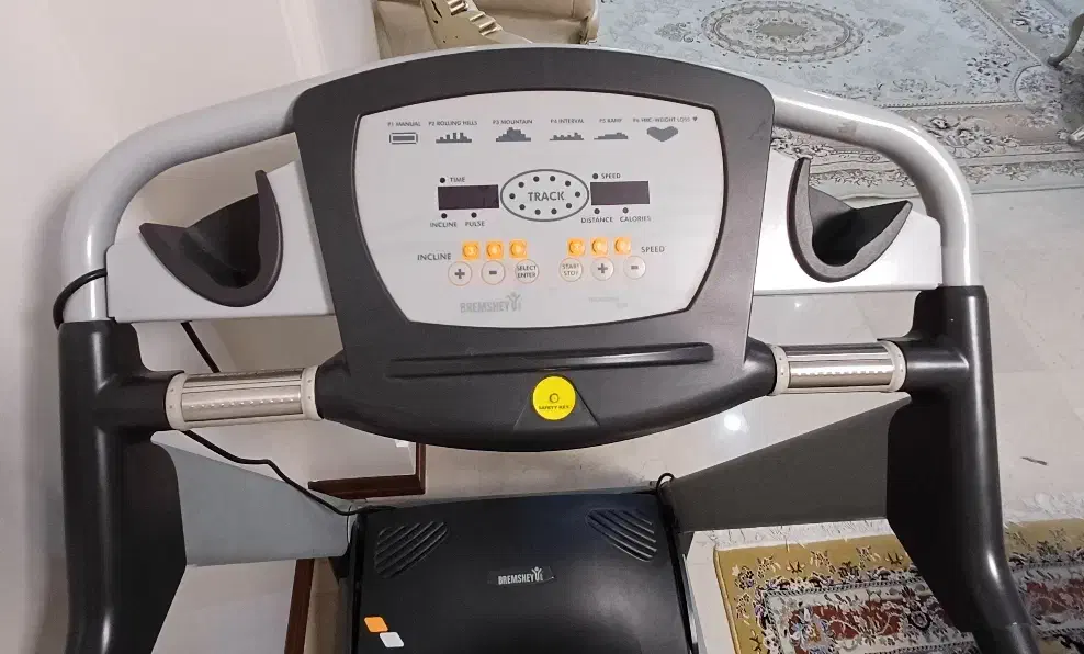 تردمیل کم کارکرد-نیمهباشگاهی- باداشتن شیب برقی|تجهیزات ورزشی|تهران, سید خندان (جلفا)|دیوار