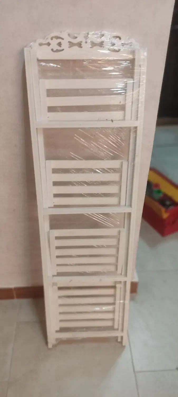 استند گلدان سفید|صنایع دستی و سایر لوازم تزئینی|فومن, |دیوار