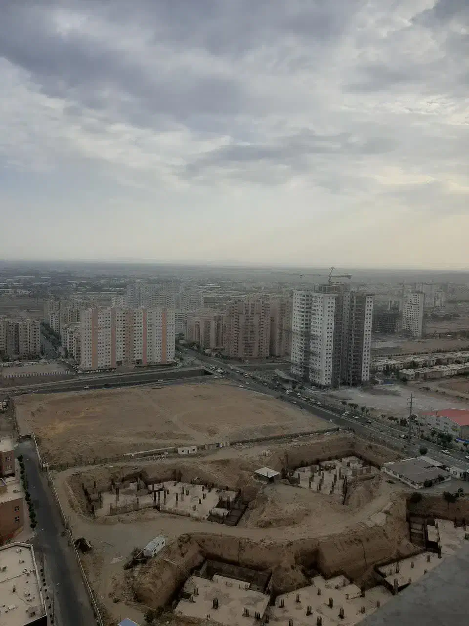 ۱۳۰متر۲خ شهرک خرازی مرواریدشهر کوهک چیتگر منطقه۲۲|فروش آپارتمان|تهران, پیکان شهر|دیوار