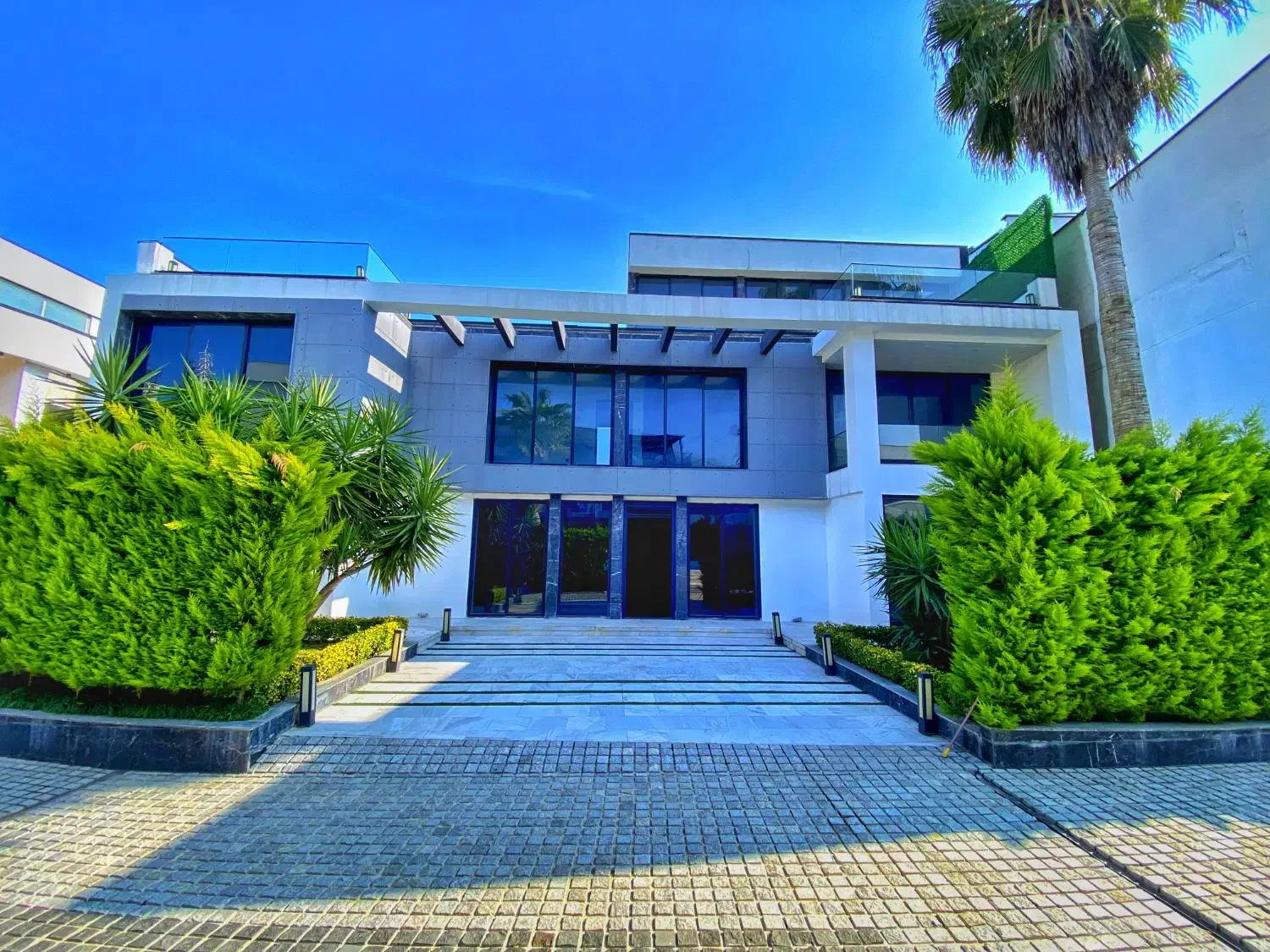 ویلا عمارت مدرن/500m/استخر و روف/شهرکی|فروش خانه و ویلا|بابلسر, |دیوار