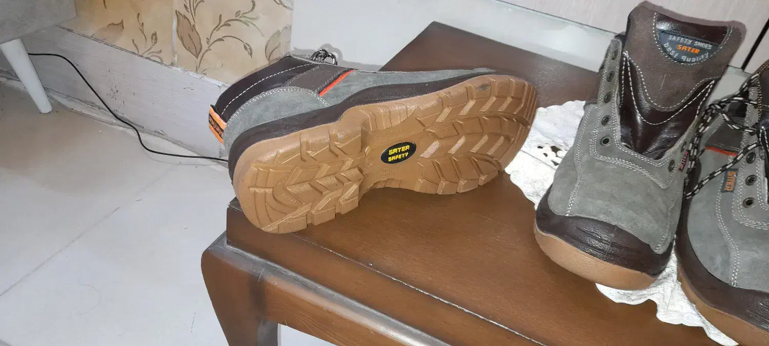 کفش ایمنی کار|کیف، کفش، کمربند|تربت جام, مطهری|دیوار