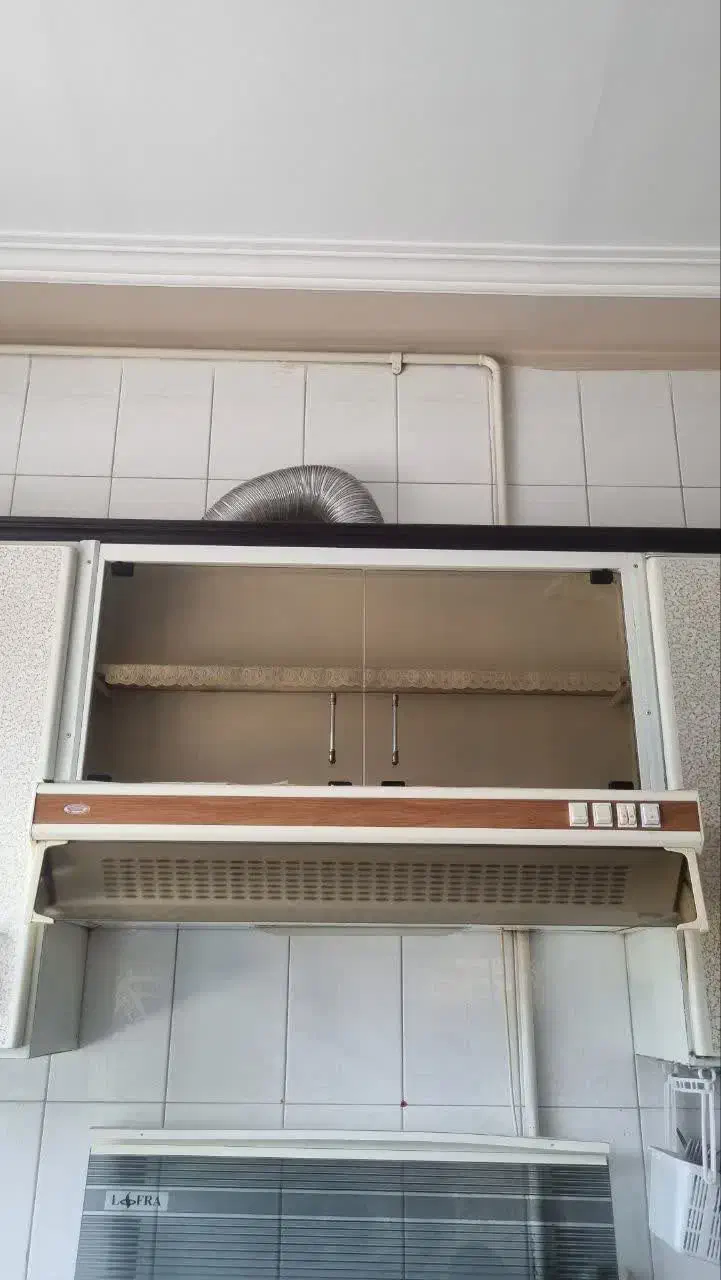 هود بیمکث|هود|بروجرد, |دیوار