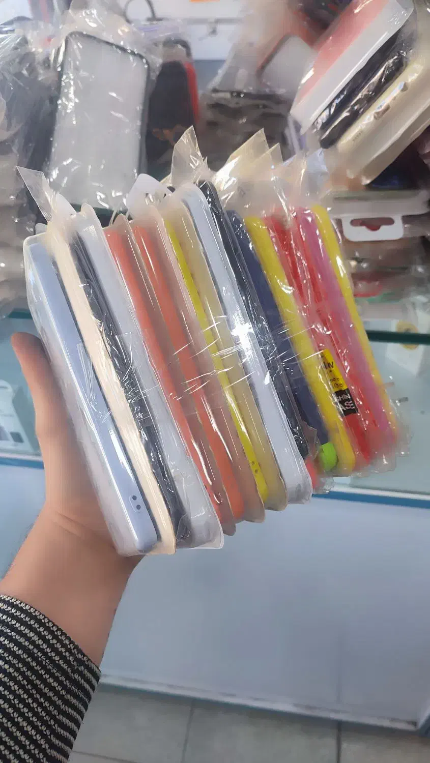 فروش یکجا قاب موبایل|لوازم جانبی موبایل و تبلت|قم, ولیعصر|دیوار