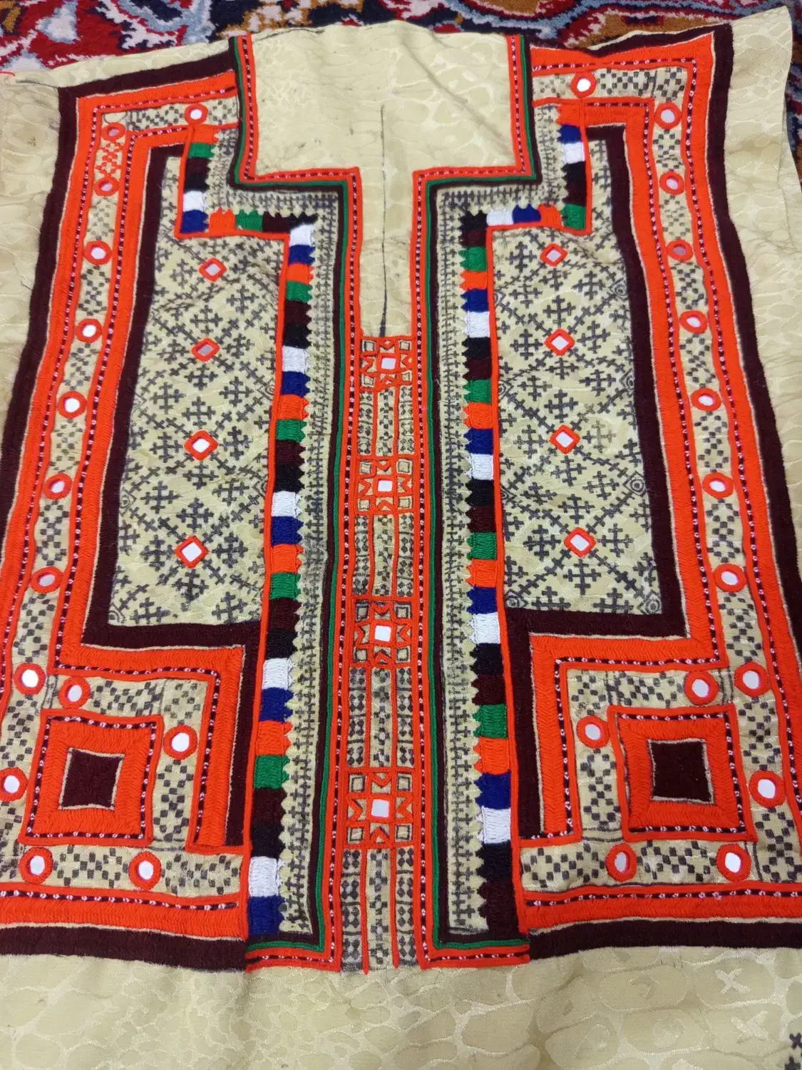 دوخت شیرازه(طناب)|لباس|کهنوج, |دیوار