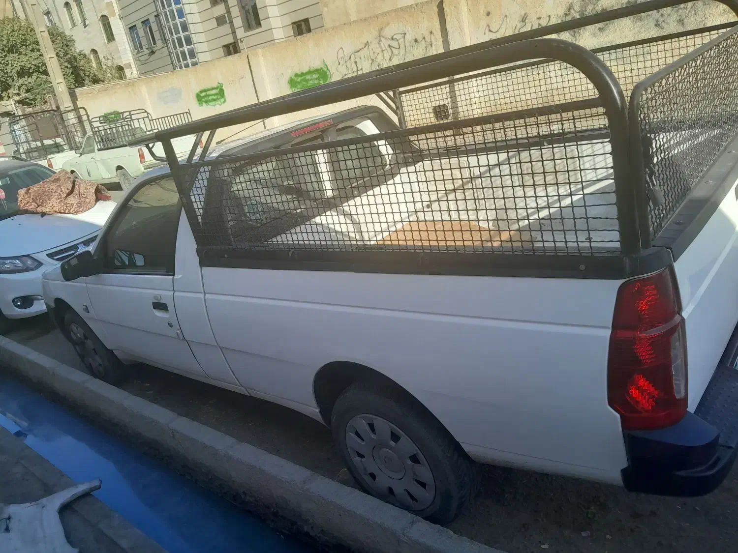 فروشی|خودرو سواری و وانت|باقرشهر, |دیوار