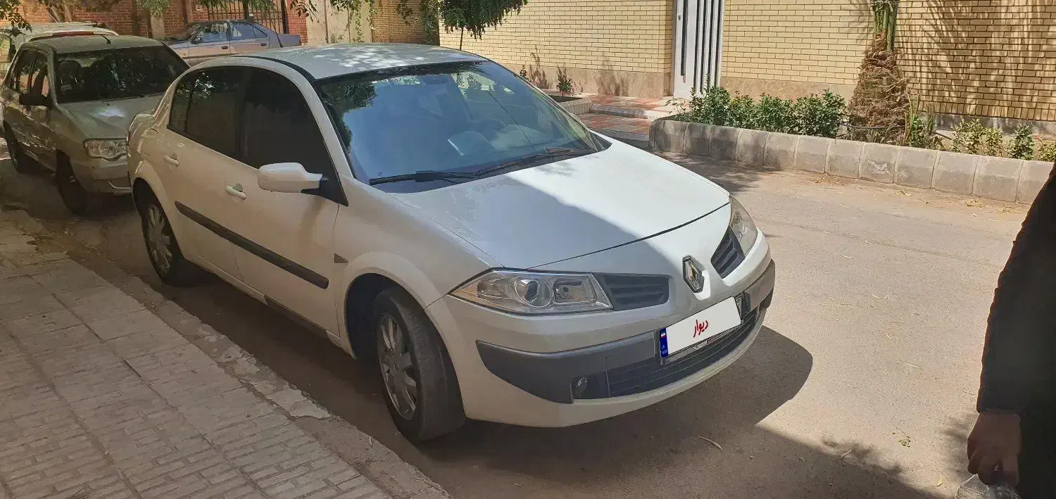 مگان ۲۰۰۰ اتومات مدل ۹۱|خودرو سواری و وانت|کرمان, |دیوار