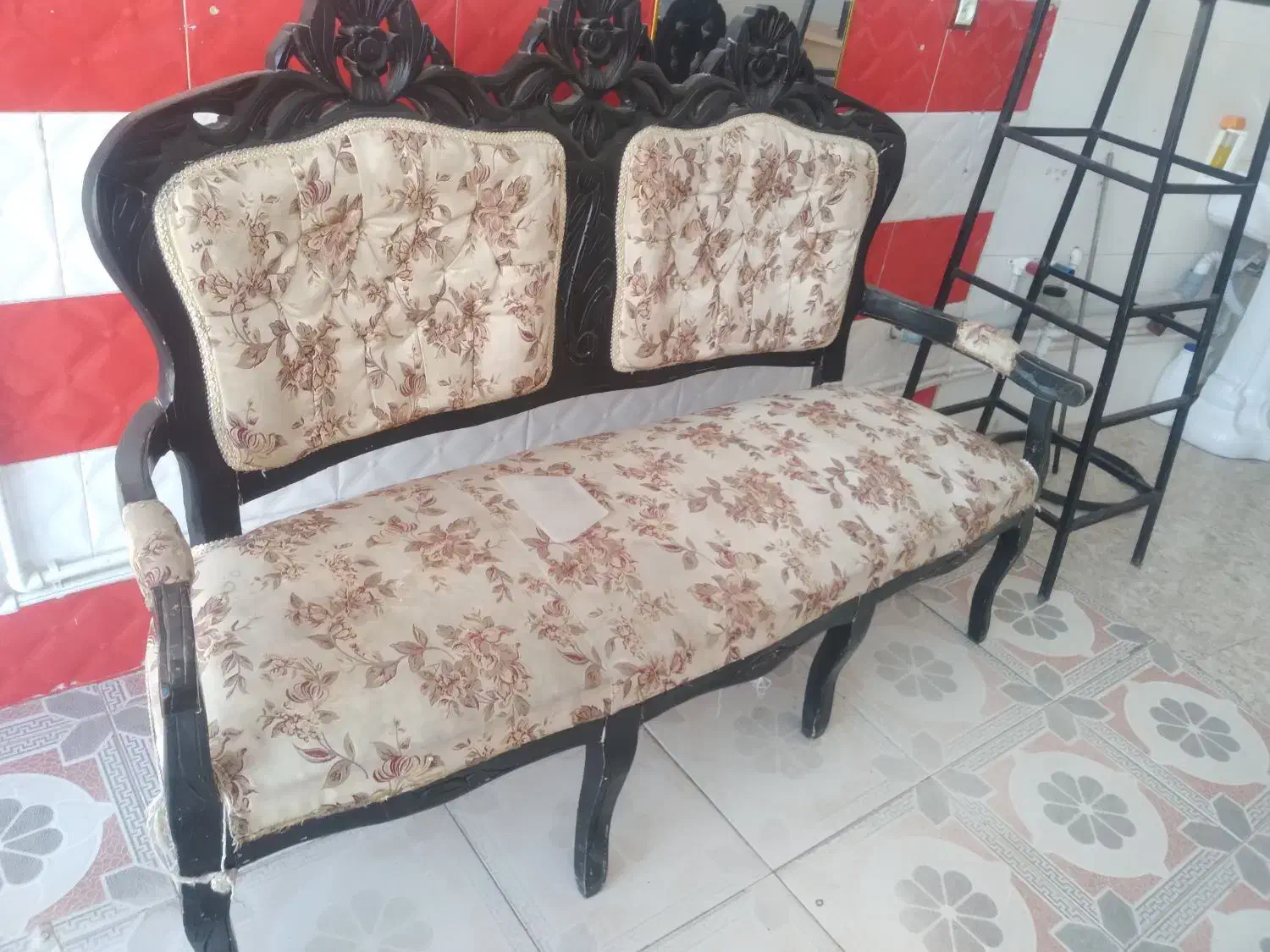 صندلی|صندلی و نیمکت|اهر, |دیوار