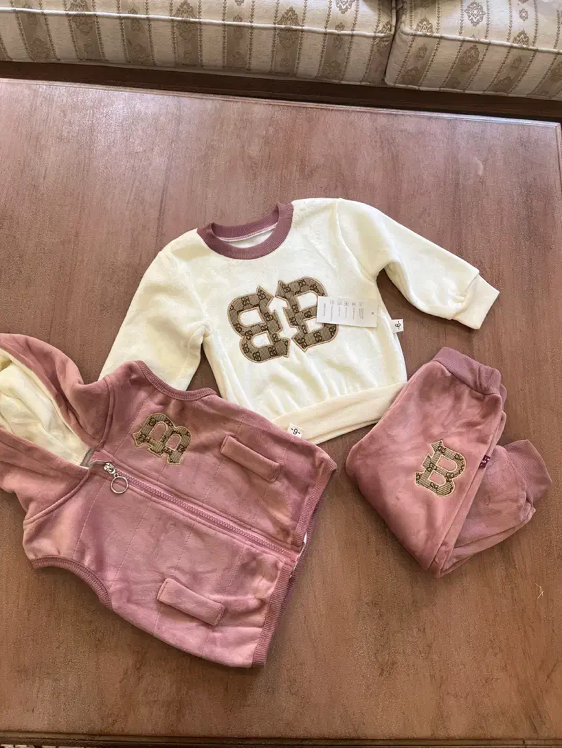 لباس سه تیکه زمستانی|کفش و لباس بچه|قم, لسانی|دیوار