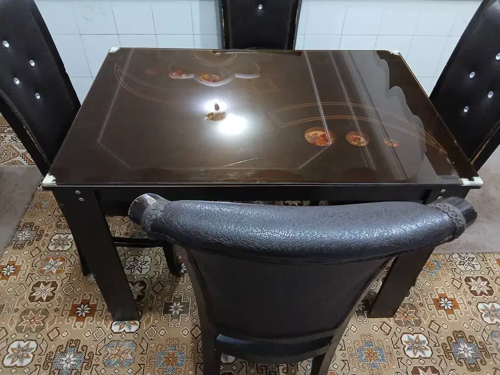 میز نهار خوری ۴نفره|میز و صندلی غذاخوری|ایذه, |دیوار