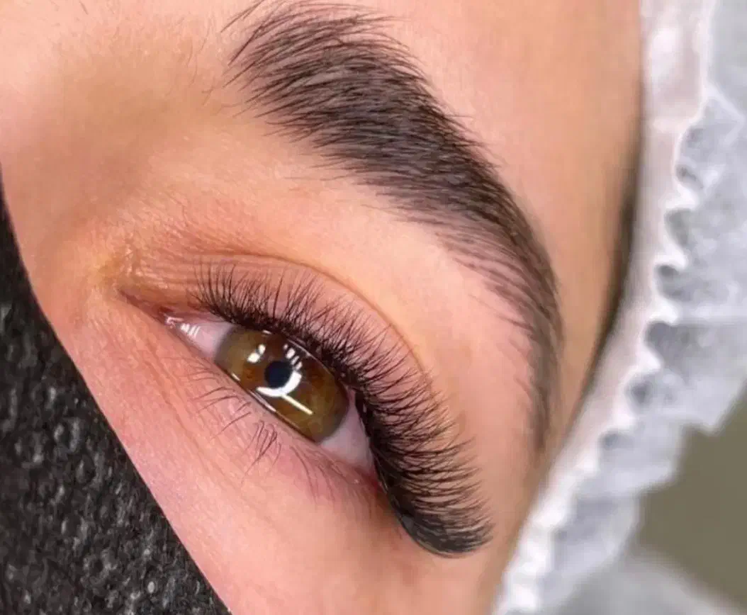 کاشت واکستنشن مژه تخفیف ۷۰ درصدی تا اخرماه|خدمات آرایشگری و زیبایی|کرج, گوهردشت|دیوار