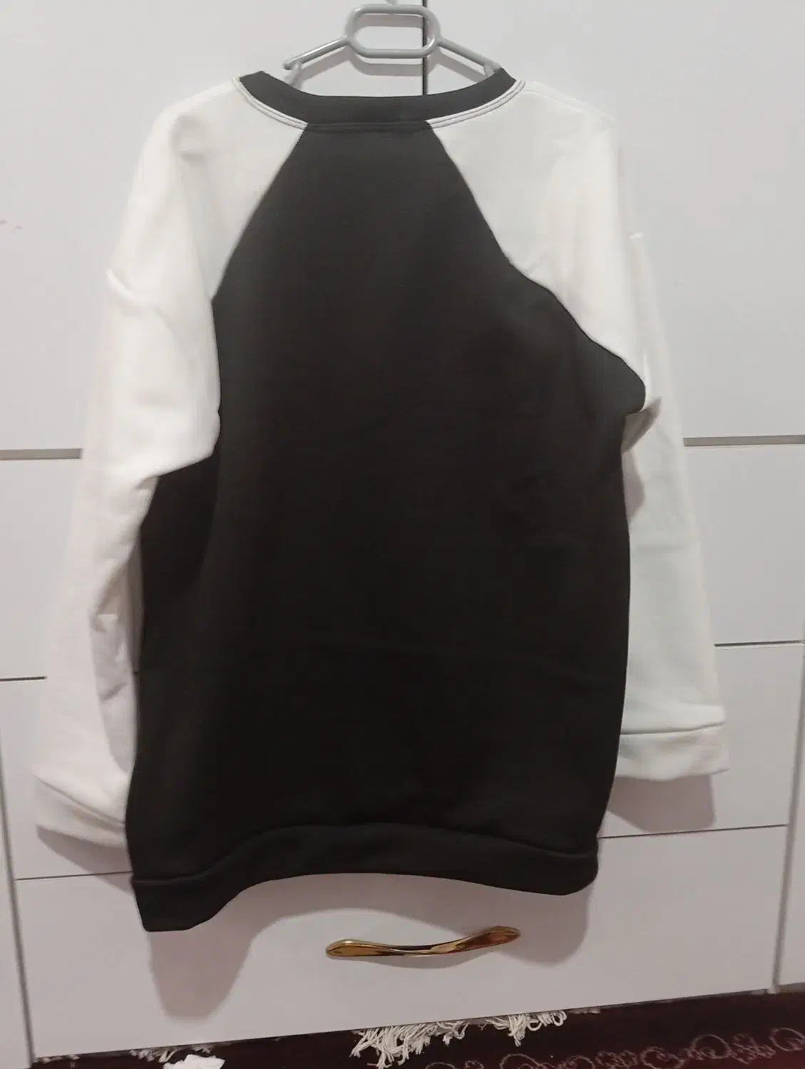 هودی|لباس|بیرجند, |دیوار