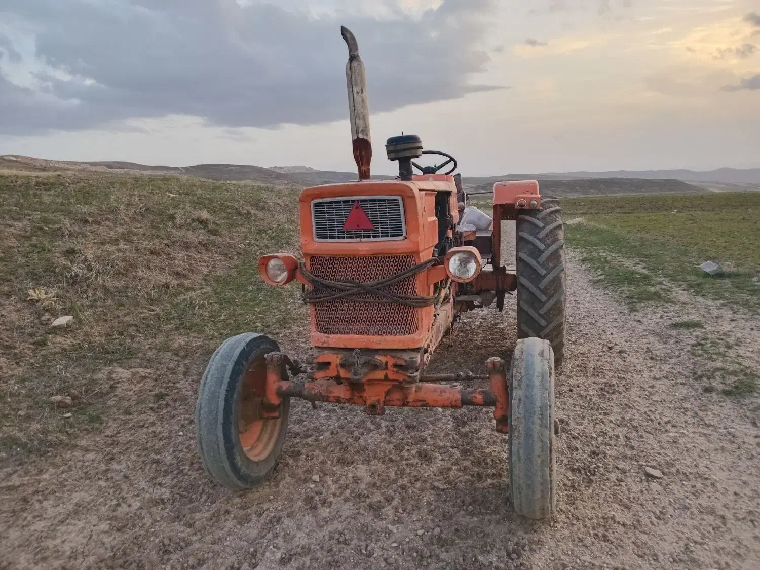 تراکتور رومانی فروشی|خودرو سنگین|تکاب, |دیوار