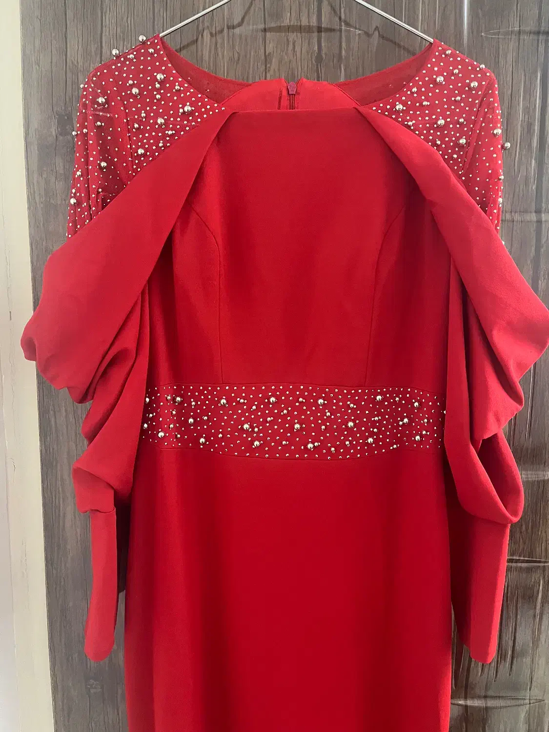 لباس مجلسی|لباس|کاشان, آیت الله سعیدی|دیوار