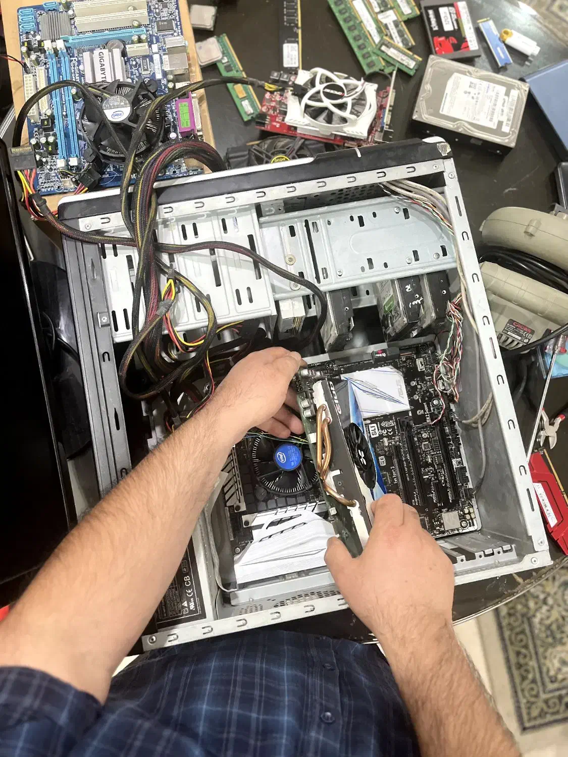 خدمات کامپیوتر و لپ تاپ در محل|خدمات رایانه‌ای و موبایل|فردیس, منظریه|دیوار