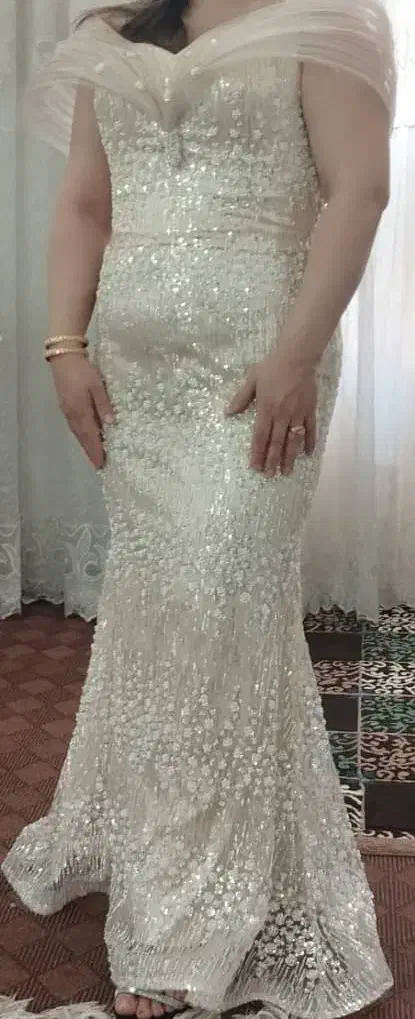 لباس مجلسی|لباس|اهواز, کوی جانبازان(دانش)|دیوار