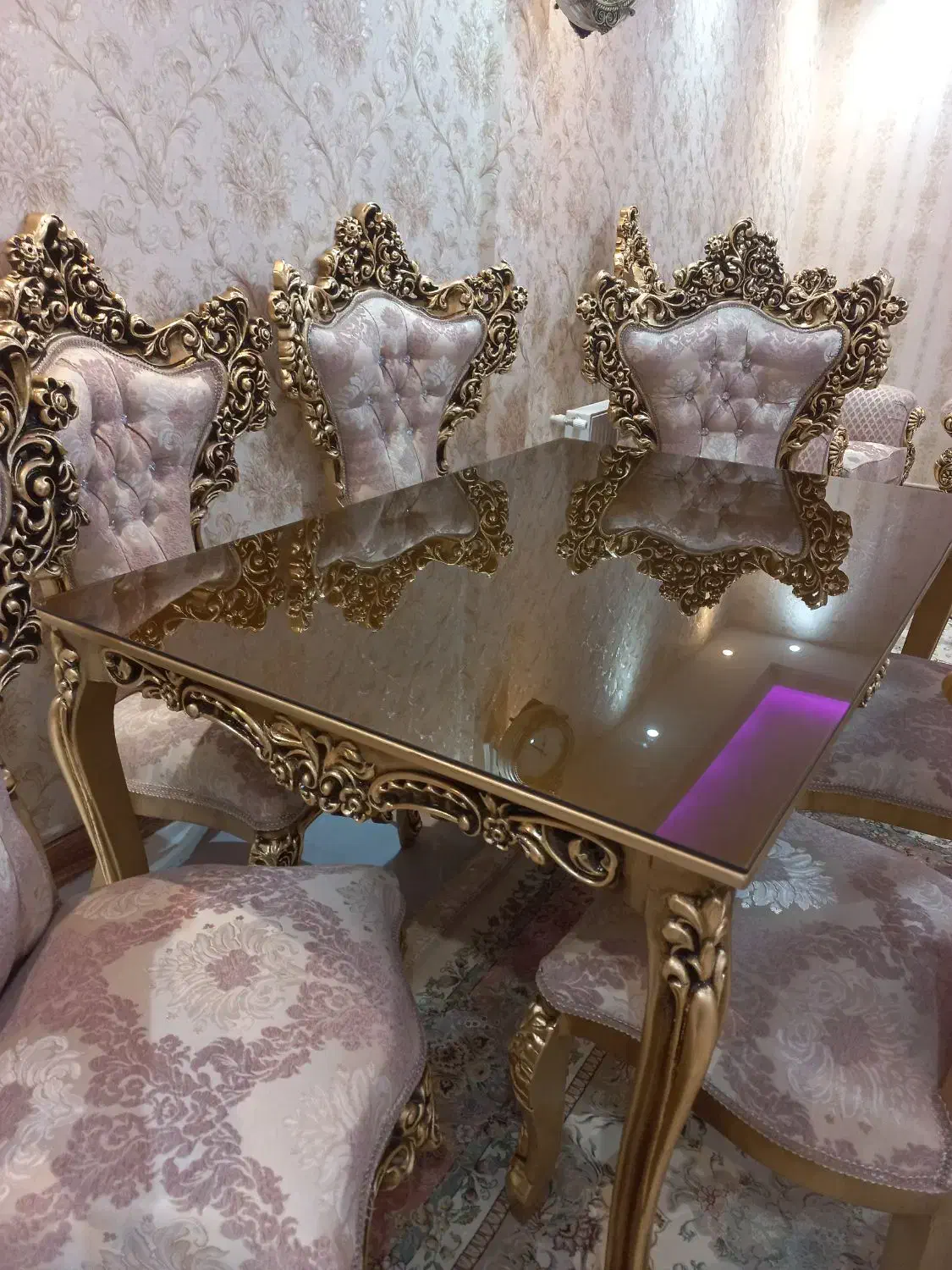 غذاخوری ۶ نفره تمیز|میز و صندلی غذاخوری|دماوند, گیلاوند|دیوار