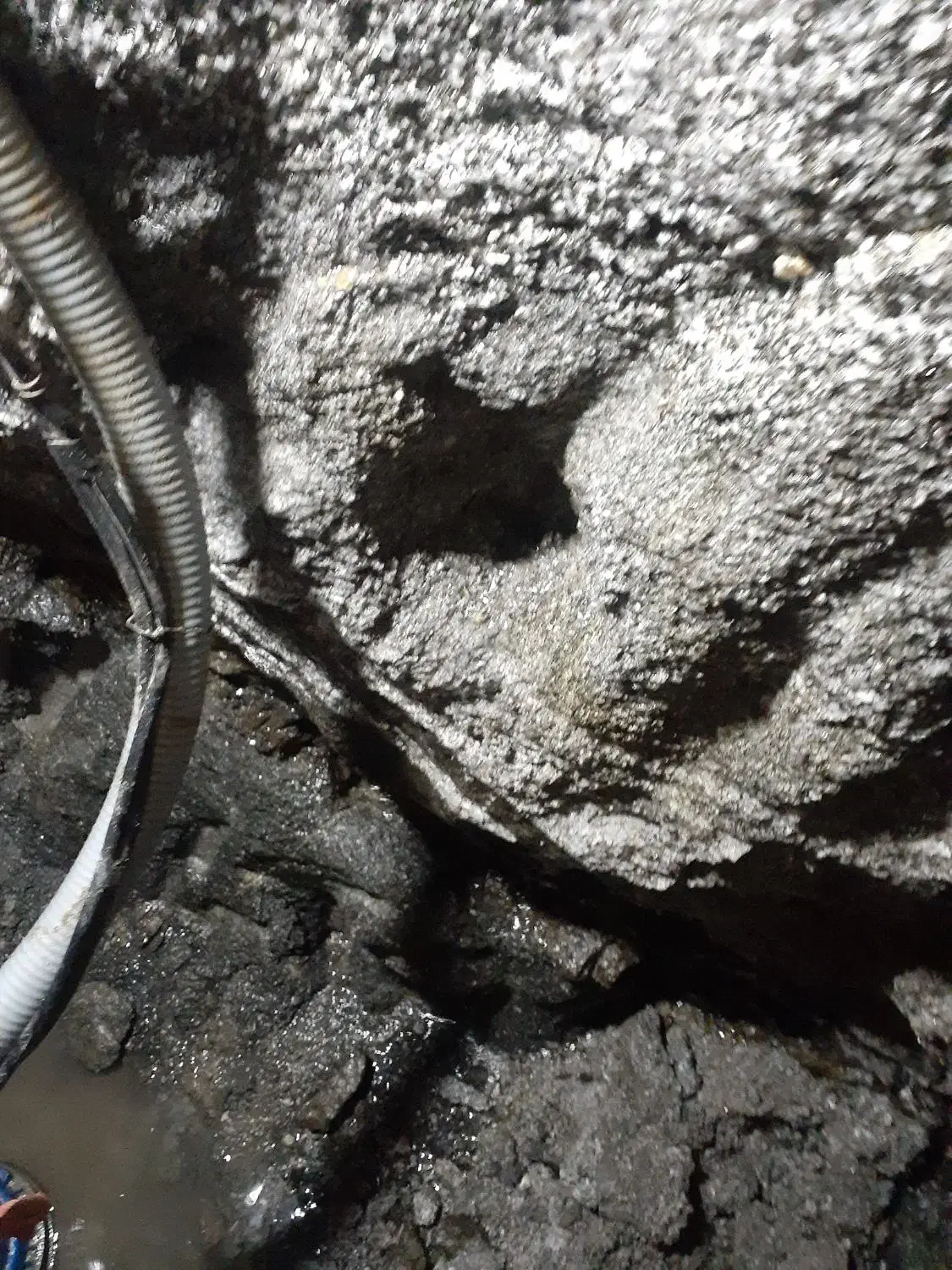 سیمانکاری وحفر چاه در خدمت همشهریان عزیز هستم|خدمات پیشه و مهارت|تویسرکان, |دیوار