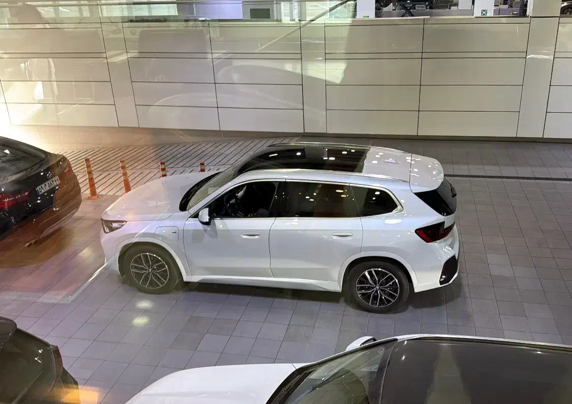 Bmw ix1|خودرو سواری و وانت|تهران, ولنجک|دیوار