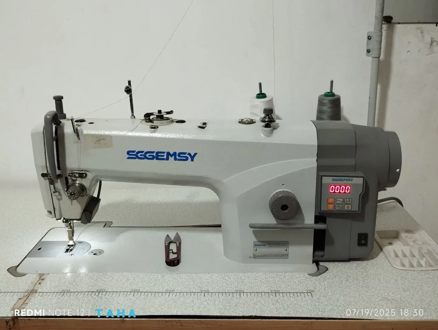 چرخ خیاطی راسته دوز صنعتی..سردوز چهار نخ صنعتی|چرخ خیاطی و ریسندگی|تربت جام, مسکن مهر|دیوار
