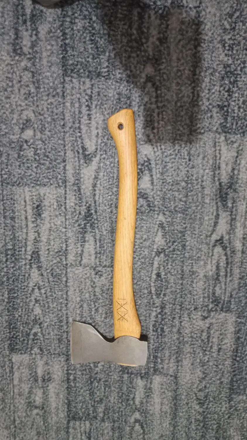 تبر،هولتافورس سوئدی|کوهنوردی و کمپینگ|بابل, |دیوار