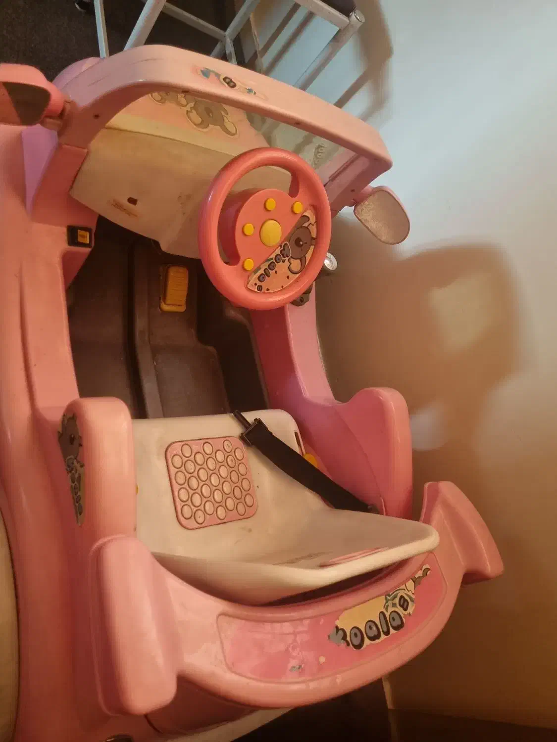 ماشین شارژی|اسباببازی بچه|بومهن, |دیوار