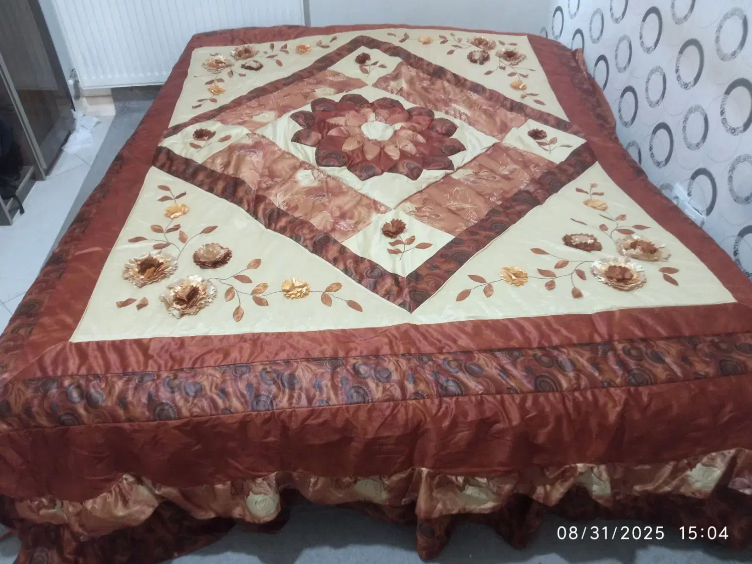 یک عدد رو تختی دو نفره خارجی ساخت ایتالیا نو نو|سرویس روتختی|کرمانشاه, |دیوار