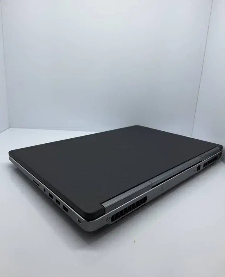 Dell Precision 7710غول واقعی پردازش و گرافیک|رایانه همراه|تهران, میدان ولیعصر|دیوار